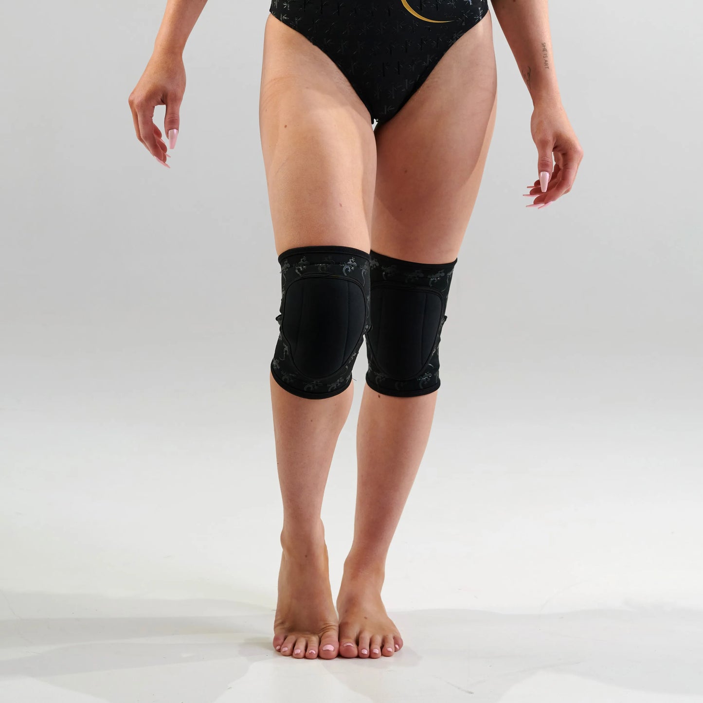 Superior Grip Gekko Knee Pads (2 pcs) 70% off. Strictly while sticks last.