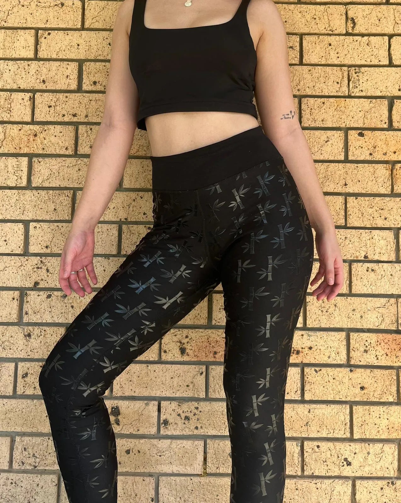 Sticky Pole Leggings Klassik 90% off. Strictly while stocks last.