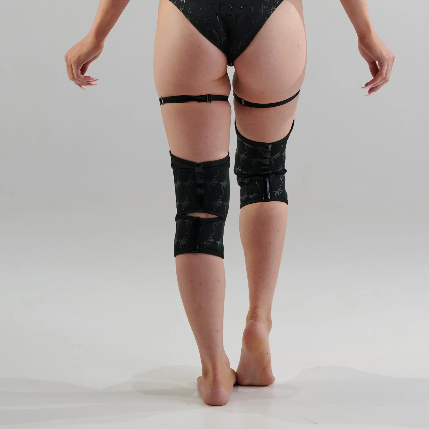 Superior Grip Gekko Knee Pads with Garter 70% off. Strictly while stocks last.